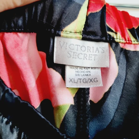 Victorias secret 2pc satin pjs set - Picture 2 of 6